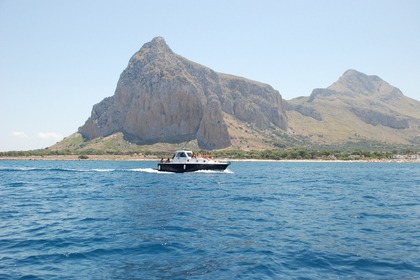 Location Bateau à moteur Crestitalia Aztec 31 San Vito Lo Capo