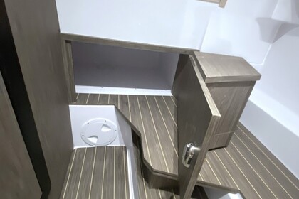 Ranieri Cayman 28.0 Executive