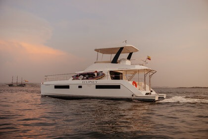 Rental Catamaran Robertson & Caine Leopard 43 pc Cartagena