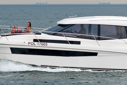 Charter Motorboat Baltica Platinum 989 Gizycko