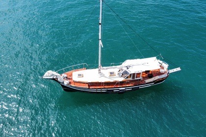 Rental Gulet Motoveliero 13 Lake Garda