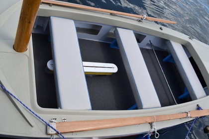 Verhuur Motorboot Zephyr Smile On Board Varna