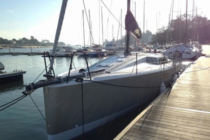 Rental Sailboat  Pogo 36 La Trinité-sur-Mer