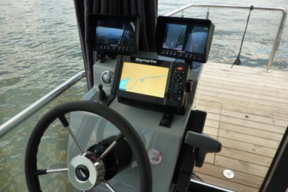 Rent this houseboat and discover the area of Malch