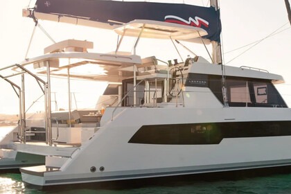 Aluguel Catamarã  Moorings 4200/3/3 Marsh Harbour