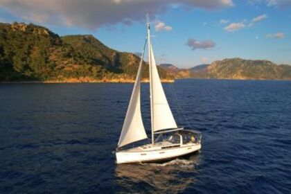 Rental Sailboat Beneteau Yachts Beneteau Oceanis 45 - S/Y Tayanita / 2013 Model Orhaniye