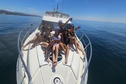 Yate en Puerto Banus para 9 personas