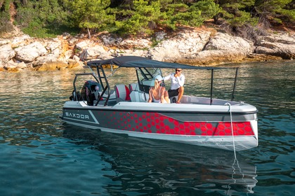 Hire Motorboat Saxdor Pro sport 200 Pag