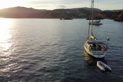 Beneteau amplico y cómodo