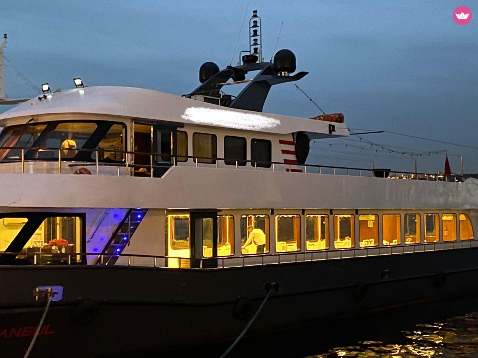 Yacht Spacious 24m Motoryat (120 CAPACITY) B3 Spacious 24m Motoryat (120 CAPACITY) B3 2100cv 6
