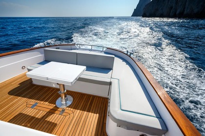 Location Yacht à moteur Apreamare GOZZO 35 Antibes