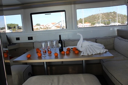 Lagoon 46 CHANGES. Dingy 25 PH FREE!