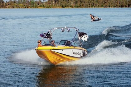 Hire Motorboat Mastercraft x2 Montreux