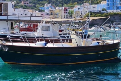 Hyra båt Motorbåt Esposito Futura 750 Ponza
