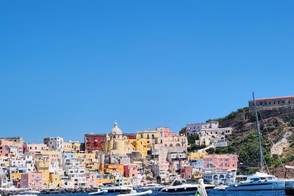 Location de bateaux à Procida et Ischia capri