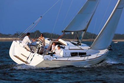Hire Sailboat Jeanneau Sun Odyssey 33i Athens