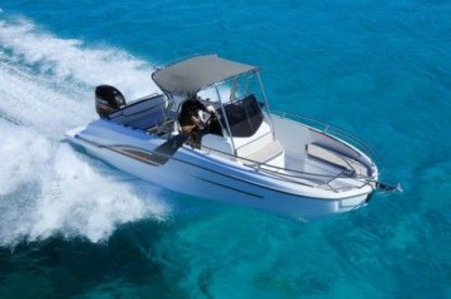 Charter Motorboat Beneteau Flyer 6.6 Barcelona