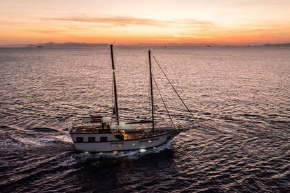 Miete Gulet Custom Custom Alimos Marina