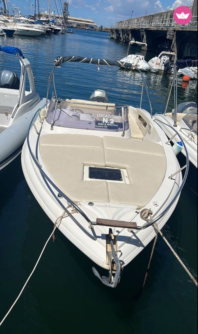 Bateau à moteur Eolo Eolo