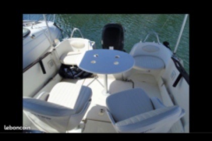 Location Bateau à moteur Beneteau Flyer Lac de Vassivière