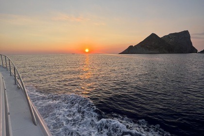 Noleggio Barca a motore Sacs Marine Stratos 42 Salerno