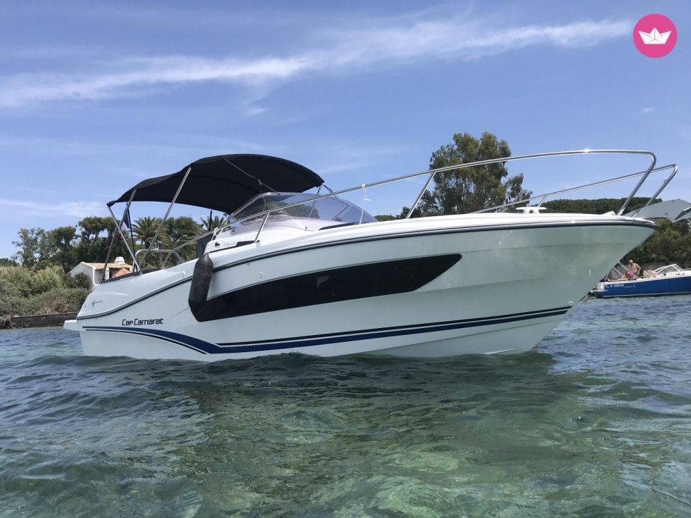 Bateau à moteur Jeanneau CAP CAMARAT WA 7.50 300cv