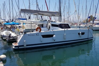 Charter Catamaran FOUNTAINE PAJOT ASTRÉA 42 Salamina