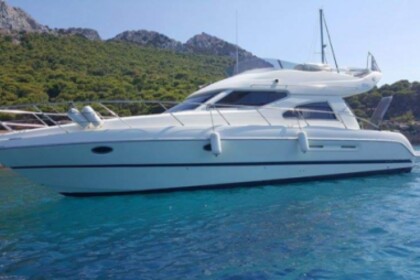 Charter Motorboat Cranchi / Daily Cruises to Fleves Island Atlantique Athens