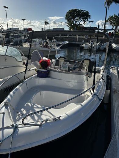 Saint-Gilles Motorboat CAP FERRET 522 OPEN alt tag text