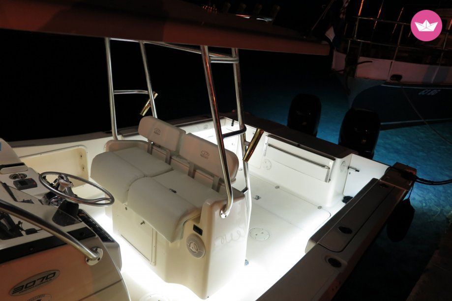 Pursuit 3070Cc in Zadar for hire