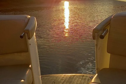 Yate Americano de 40 Pies | Experiencia Nocturna  Privada en el Delta