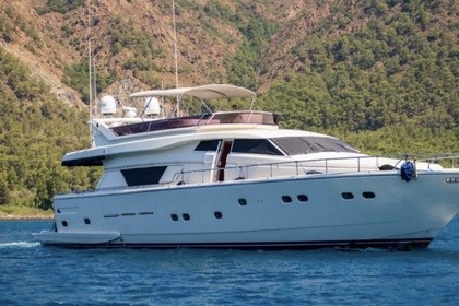 FERRETTI A YACHT B77!