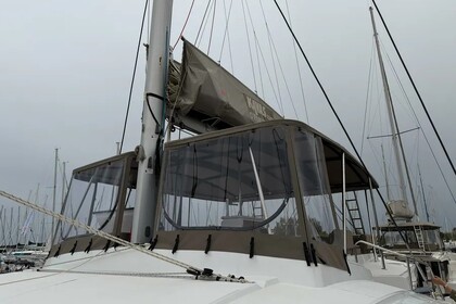 Verhuur Catamaran Catana Group Bali 5.2 - 6 + 2 cab. Alimos