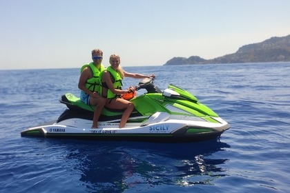 Ενοικίαση Jet-ski Yamaha Vx Cruiser Ταορμίνα