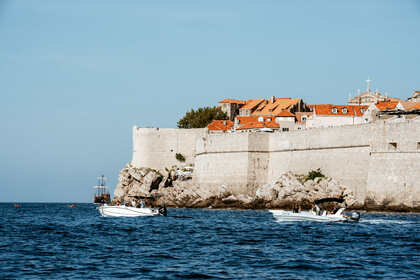 Aluguel Semi Rígido Marlin 23 Fb Dubrovnik
