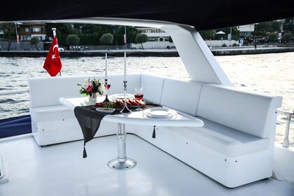 Bosporus cruise with luxury yacht