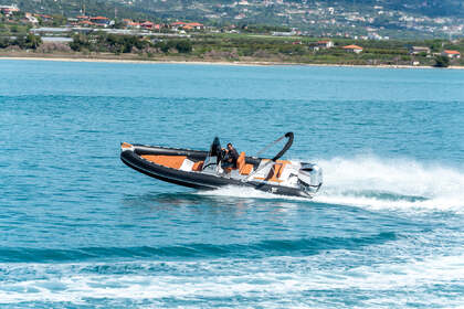 Hire Motorboat Tiger Marine 740 Pro Line Split