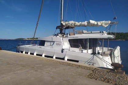 Rental Catamaran Catana Group Bali 4.4 - 4 + 1 cab. Palma de Mallorca