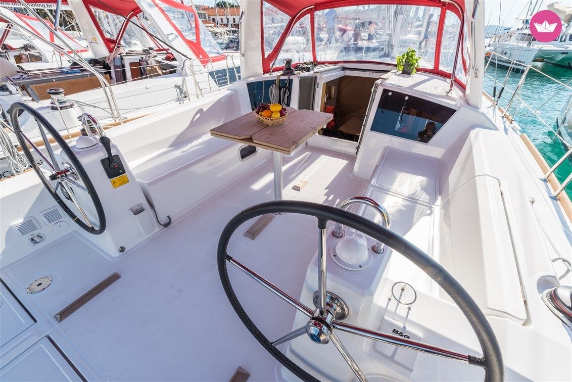 Voilier Bénéteau Oceanis 38 - 3 cab. 11m 4