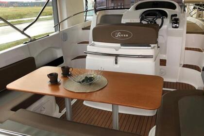 Rental Motorboat Saver 750 Capri
