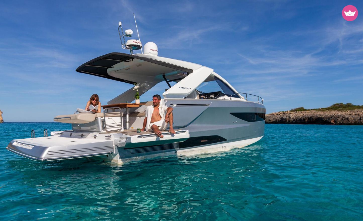 Bateau à moteur Jeanneau DB 37 640cv 5