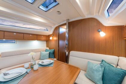 Hyra båt Segelbåt Bavaria Bavaria Cruiser 37 Krk