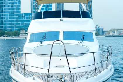 Splendid 70ft YACHT IN DUBAI FOR RENT