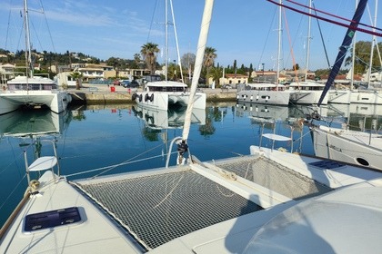Verhuur Catamaran Lagoon-Bénéteau Lagoon 380 - 4 cab. Empuriabrava