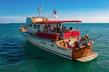 DOLCE VITA PANORAMIC CLASSIC YACHT