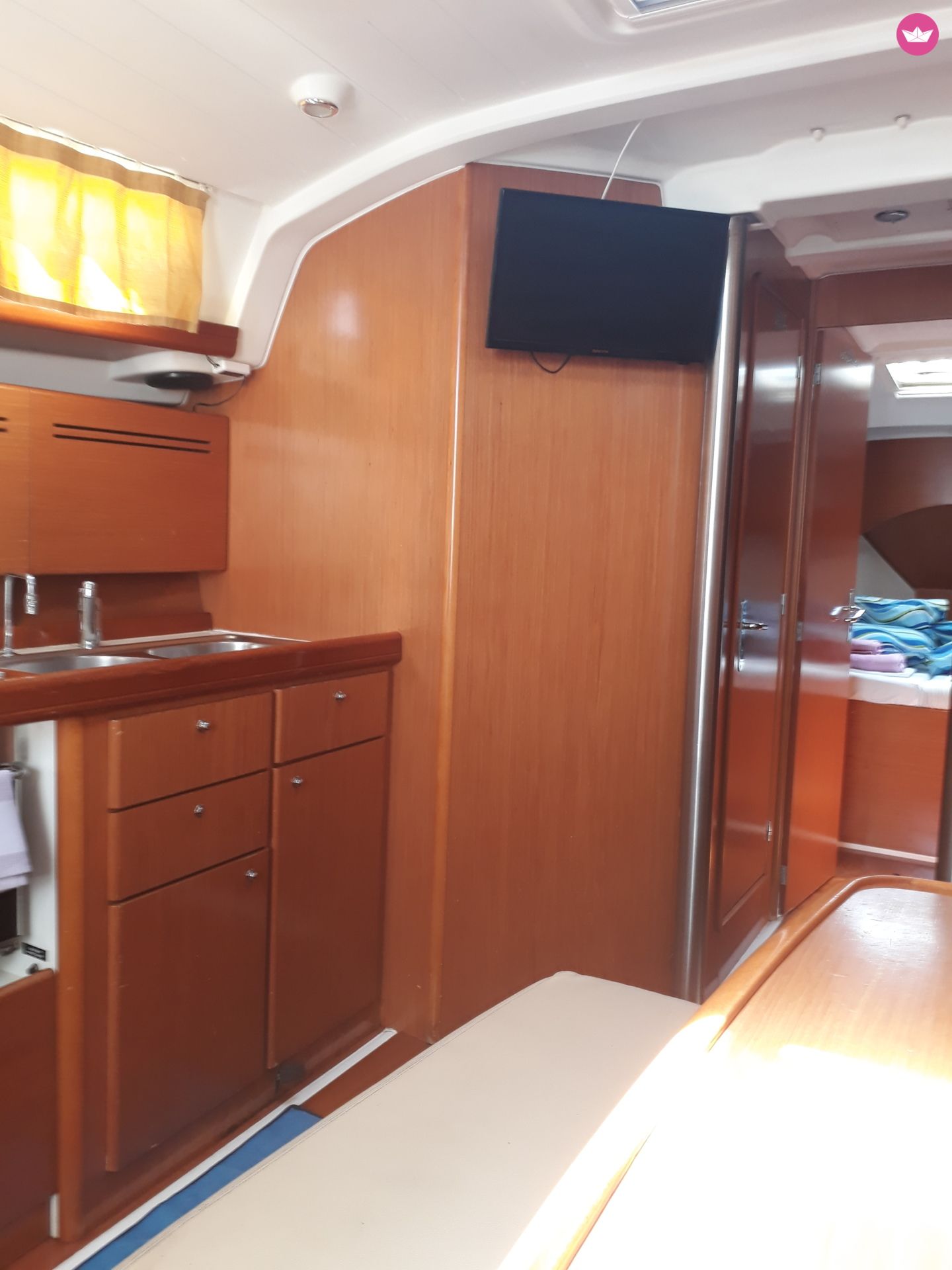 Rental sailboat in Athens  