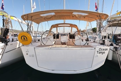 Noleggio Barca a vela DUFOUR DUFOUR 460 GRAND LARGE Trogir