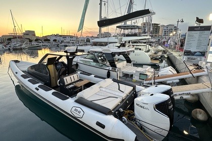Verhuur RIB ZEN 40ft powered by 2x350HP Parikia