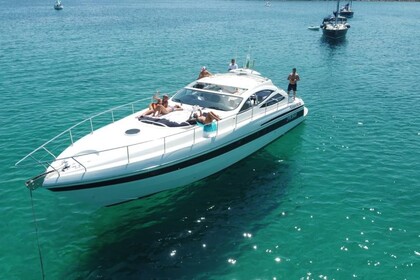 Noleggio Yacht Pershing pershing 52 Poltu Quatu
