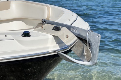 Bayliner VR6 Bowrider - Navega con INFINITY